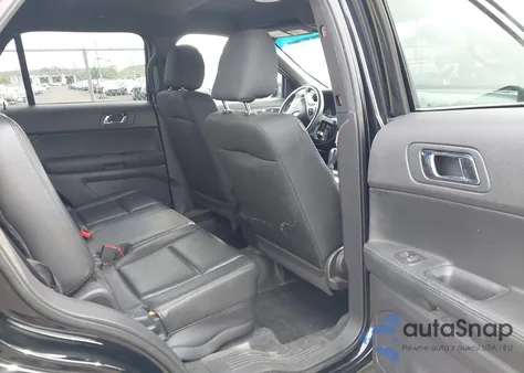 2015 Ford Police Interceptor z USA, uszkodzony, nr VIN 1FM5K8AR0FGB61908